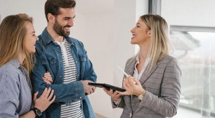 Realtors near me Pearland TX helping clients buy and sell homes